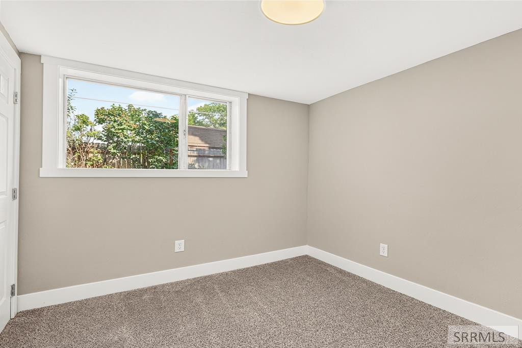 413 Logan Drive Property Photo 34