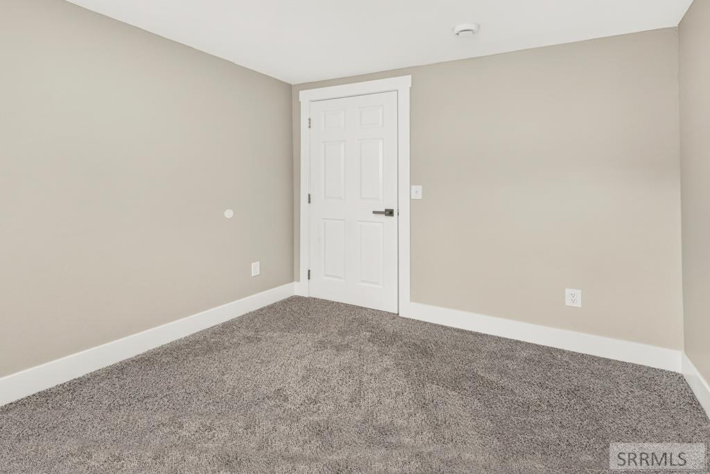 413 Logan Drive Property Photo 35