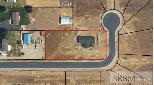 3811 E 228 N Property Photo 4