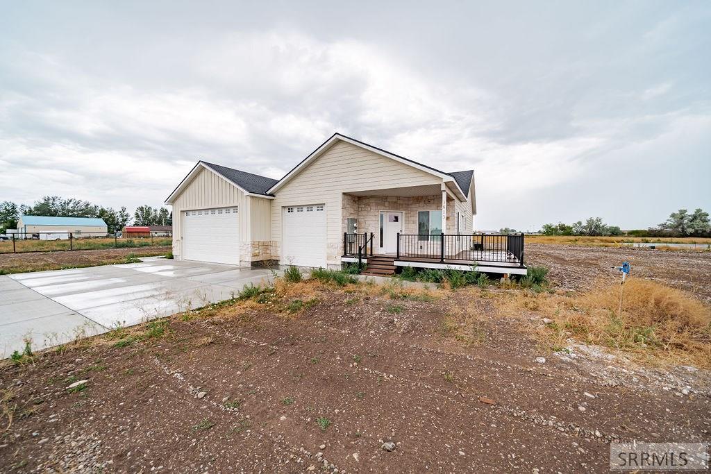 3811 E 228 N Property Photo 7