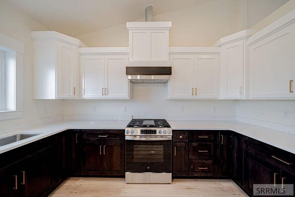 3811 E 228 N Property Photo 21
