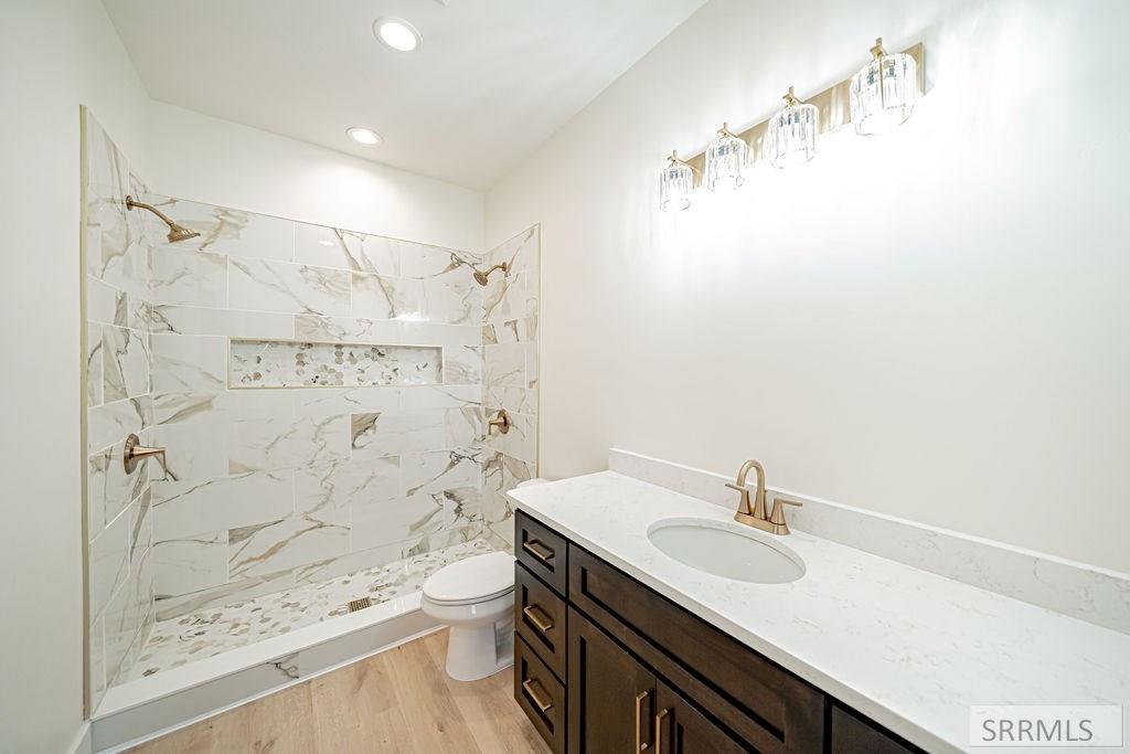 3811 E 228 N Property Photo 26