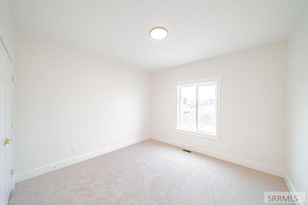 3811 E 228 N Property Photo 32