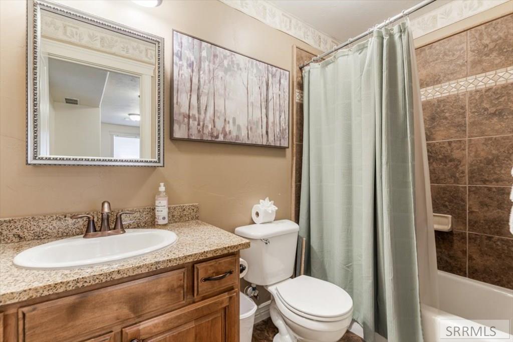 718 Valley Centre Drive # 6 Property Photo 25