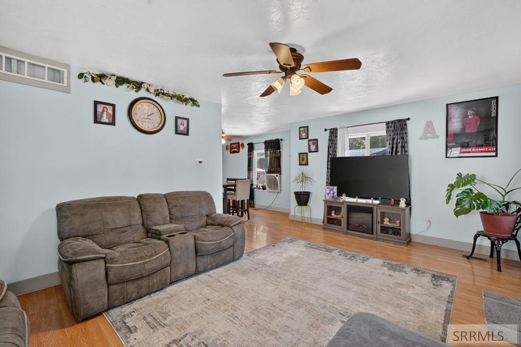 665 Tyhee Road Property Photo 5