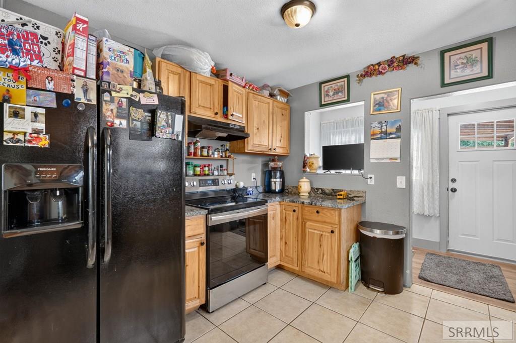 665 Tyhee Road Property Photo 7