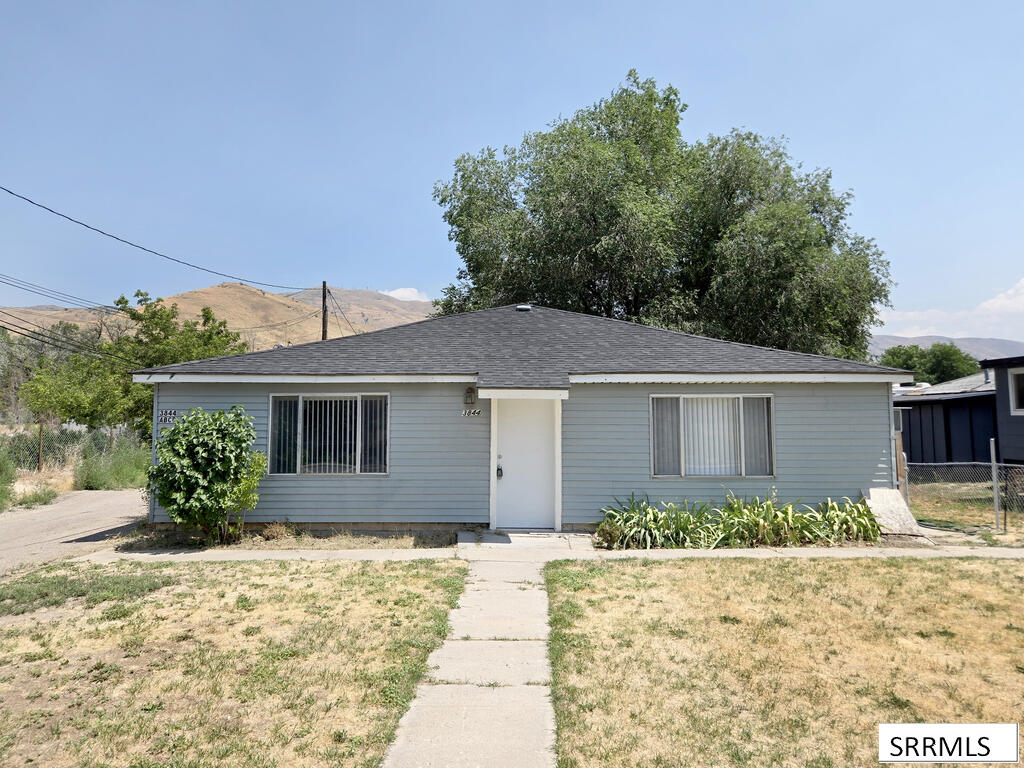 3844 Jason Avenue Property Photo 1