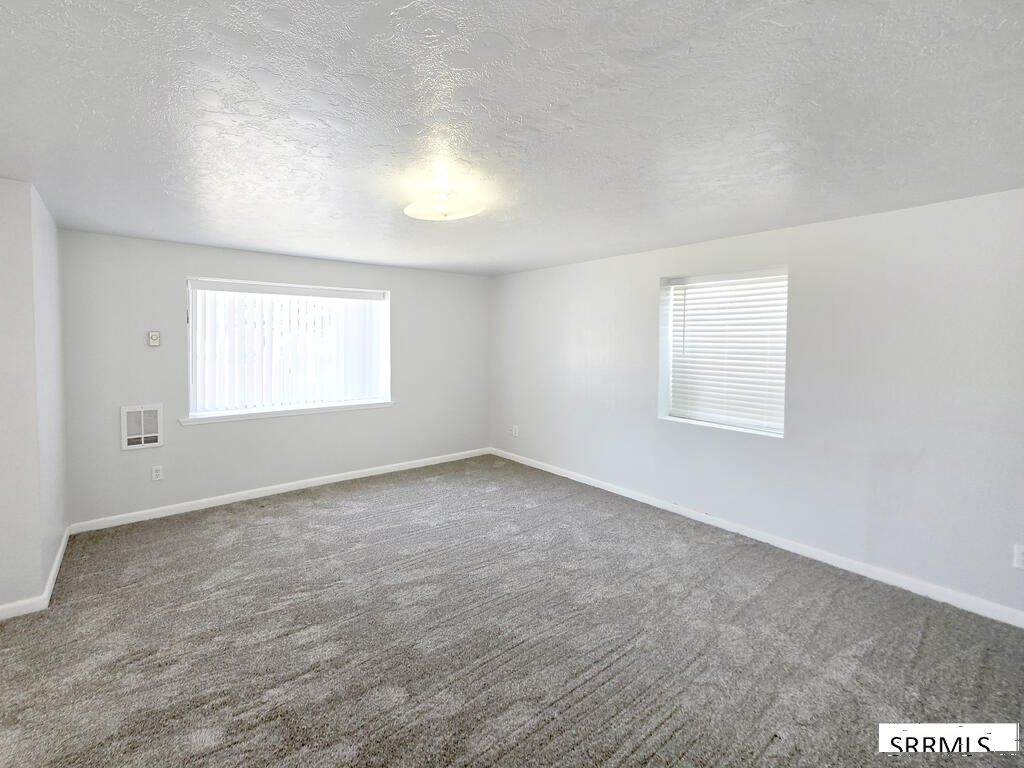 3844 Jason Avenue Property Photo 2