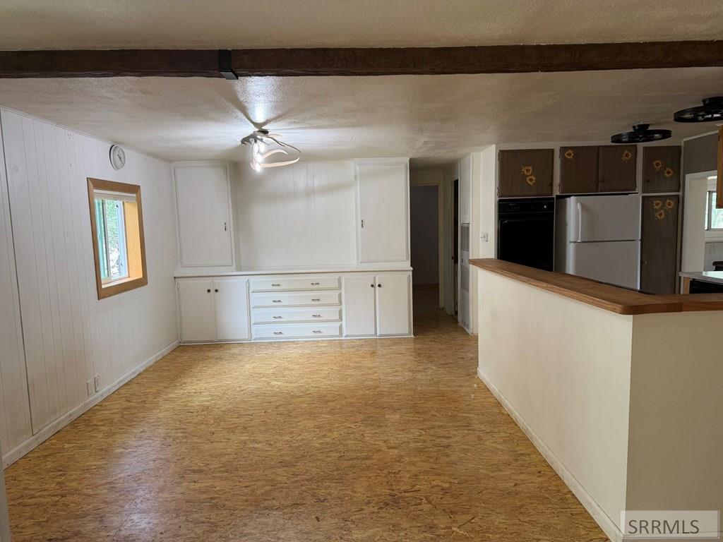 5480 Challis Creek Road Property Photo 11