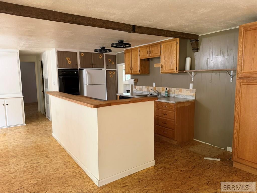 5480 Challis Creek Road Property Photo 12