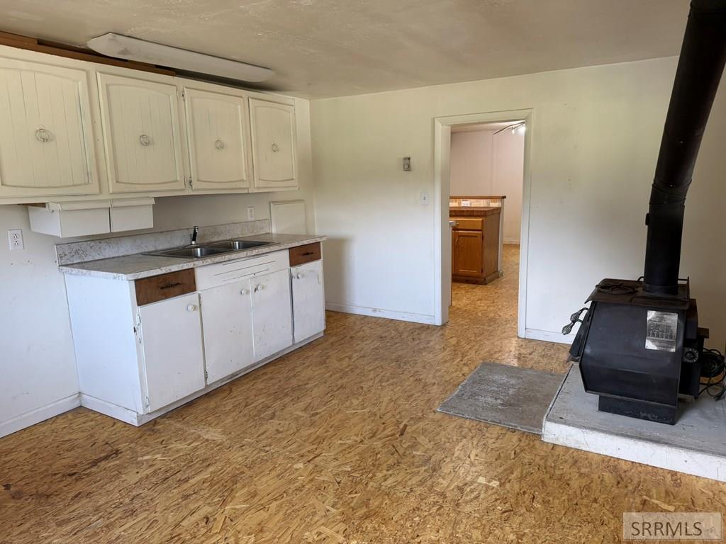 5480 Challis Creek Road Property Photo 17