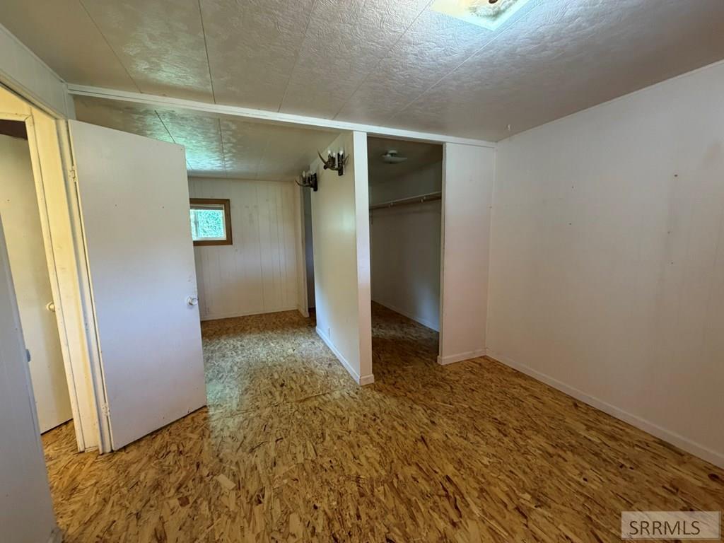 5480 Challis Creek Road Property Photo 21