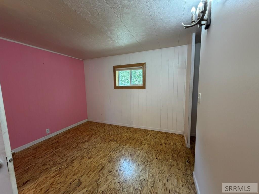 5480 Challis Creek Road Property Photo 25