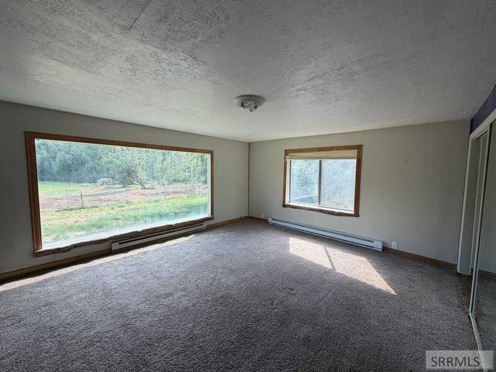 5480 Challis Creek Road Property Photo 27