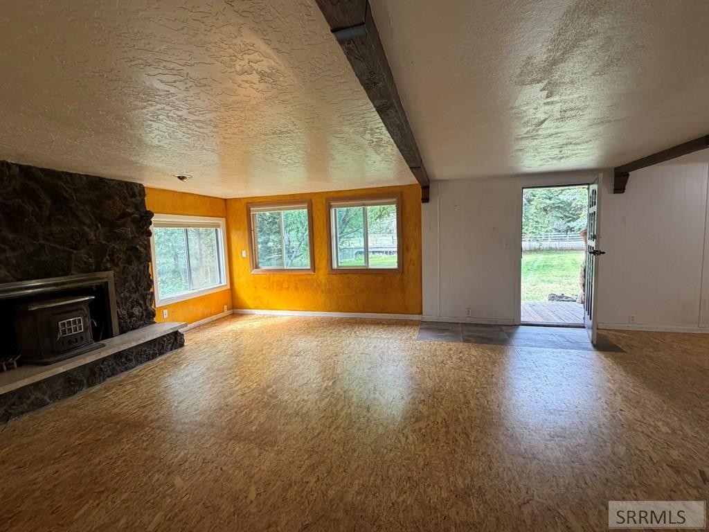 5480 Challis Creek Road Property Photo 33