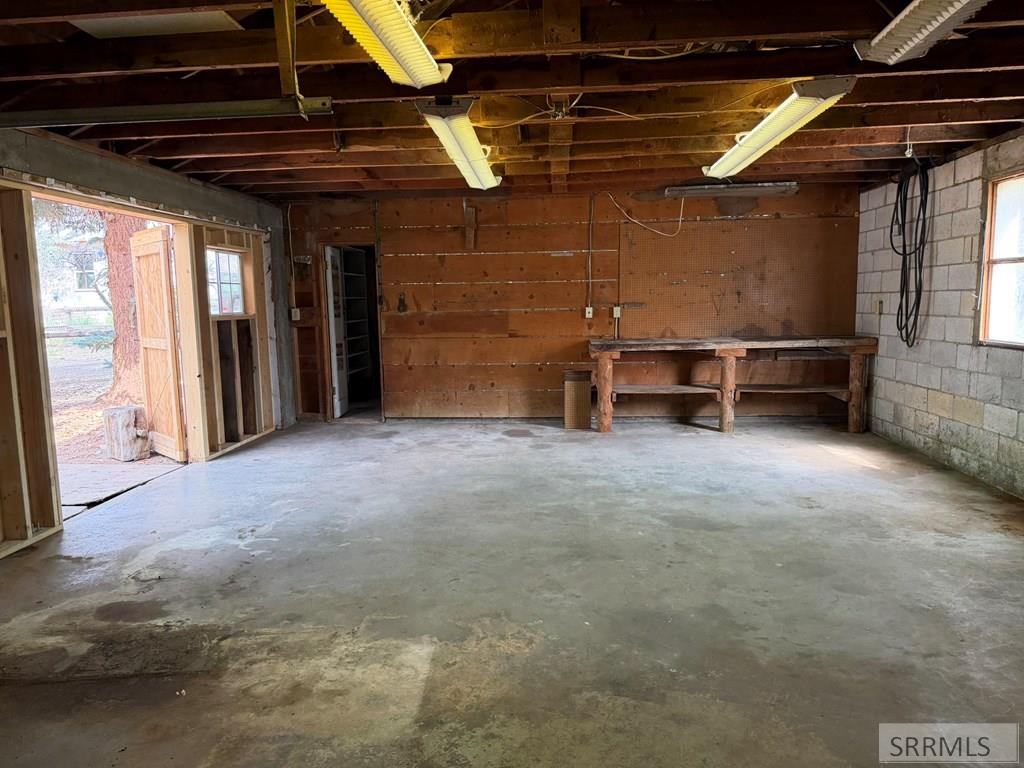 5480 Challis Creek Road Property Photo 41