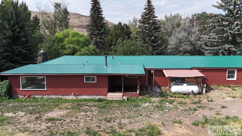 5480 Challis Creek Road Property Photo 52