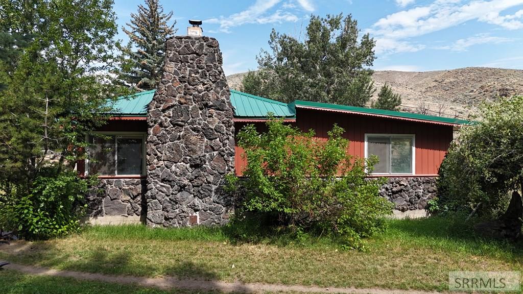 5480 Challis Creek Road Property Photo 55