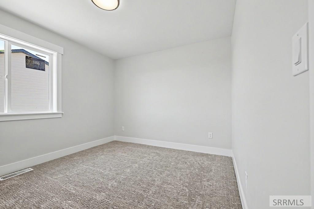 506 Willow Bend Avenue Property Photo 9