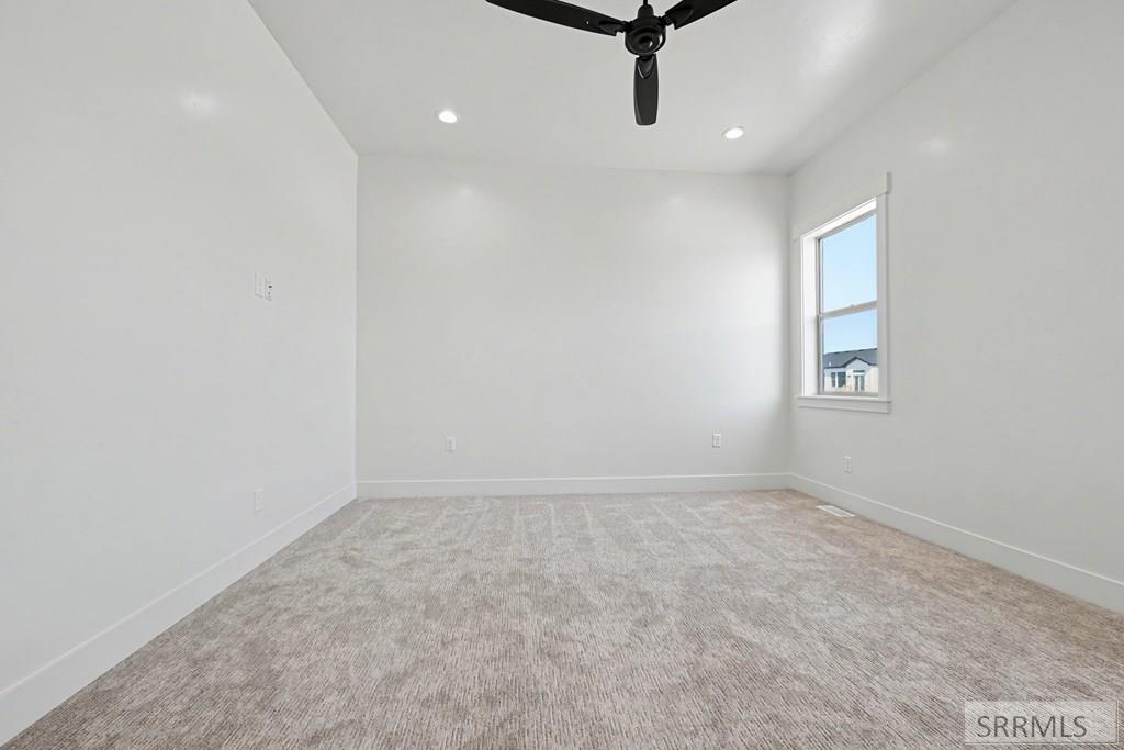 3117 Elixir Road Property Photo 4