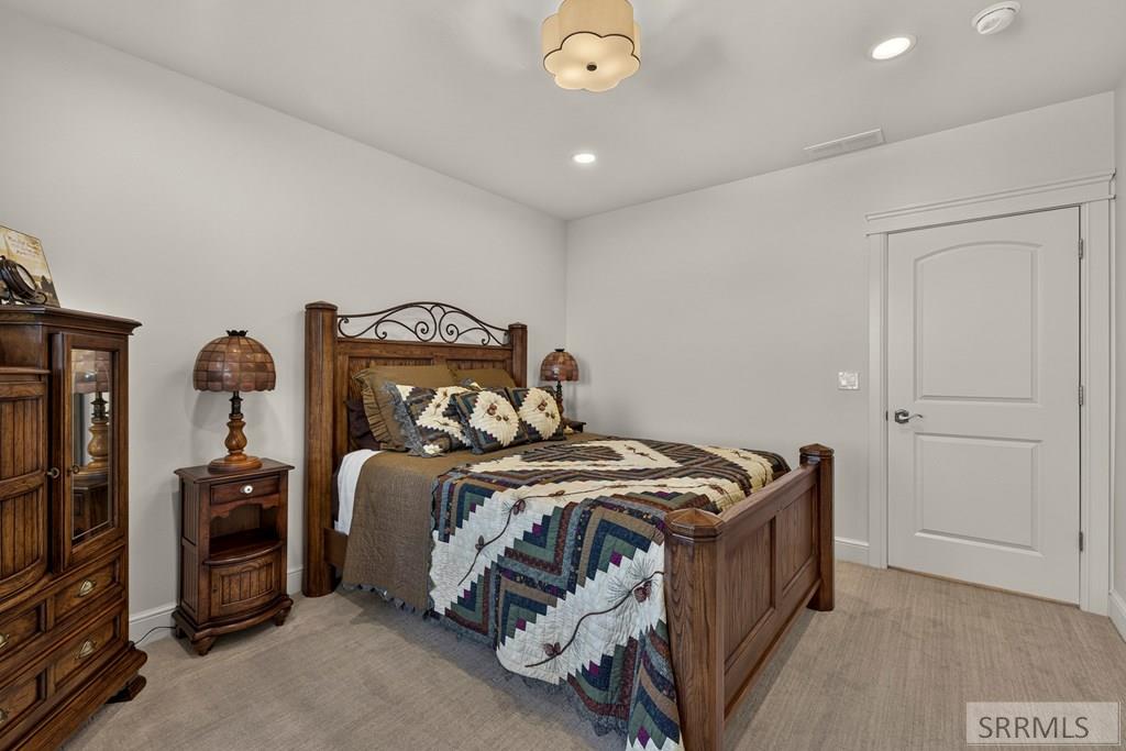 3777 E 369 N Property Photo 44