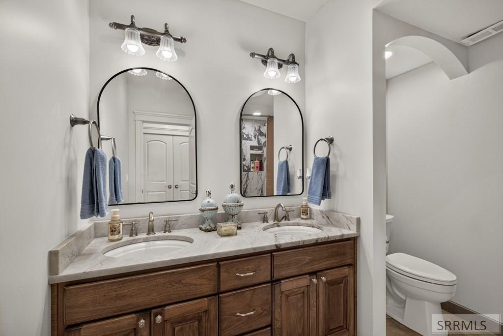 3777 E 369 N Property Photo 49