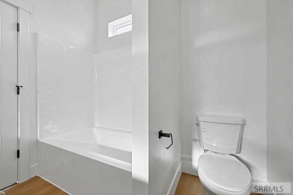 6939 Bronson Drive Property Photo 6
