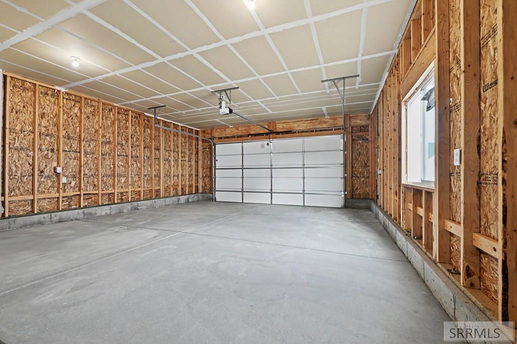 6907 Bronson Drive Property Photo 15