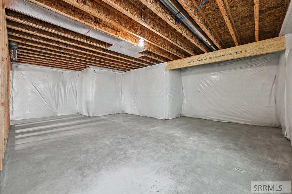 6883 Bronson Drive Property Photo 11
