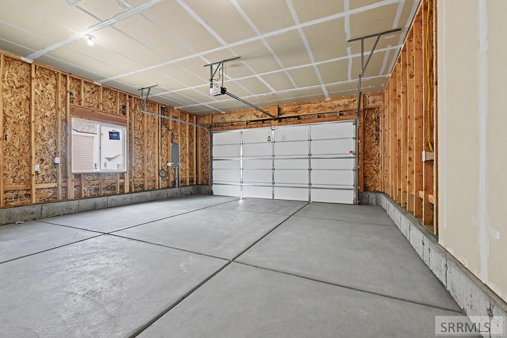 6883 Bronson Drive Property Photo 13