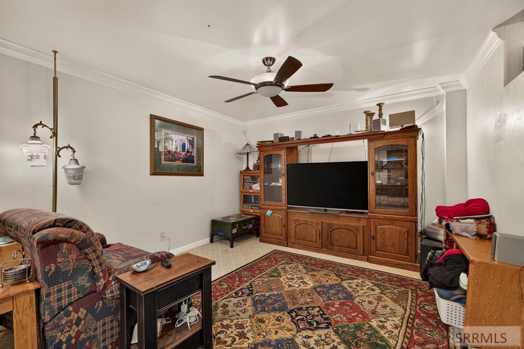 330 Main Street Property Photo 6