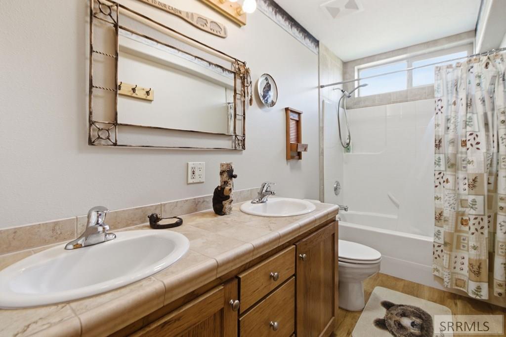 3424 W Robbins Circle Property Photo 17