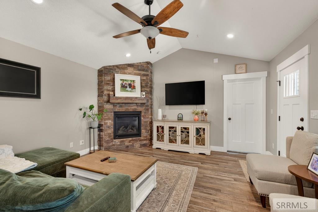 206 N 3600 E Property Photo 6