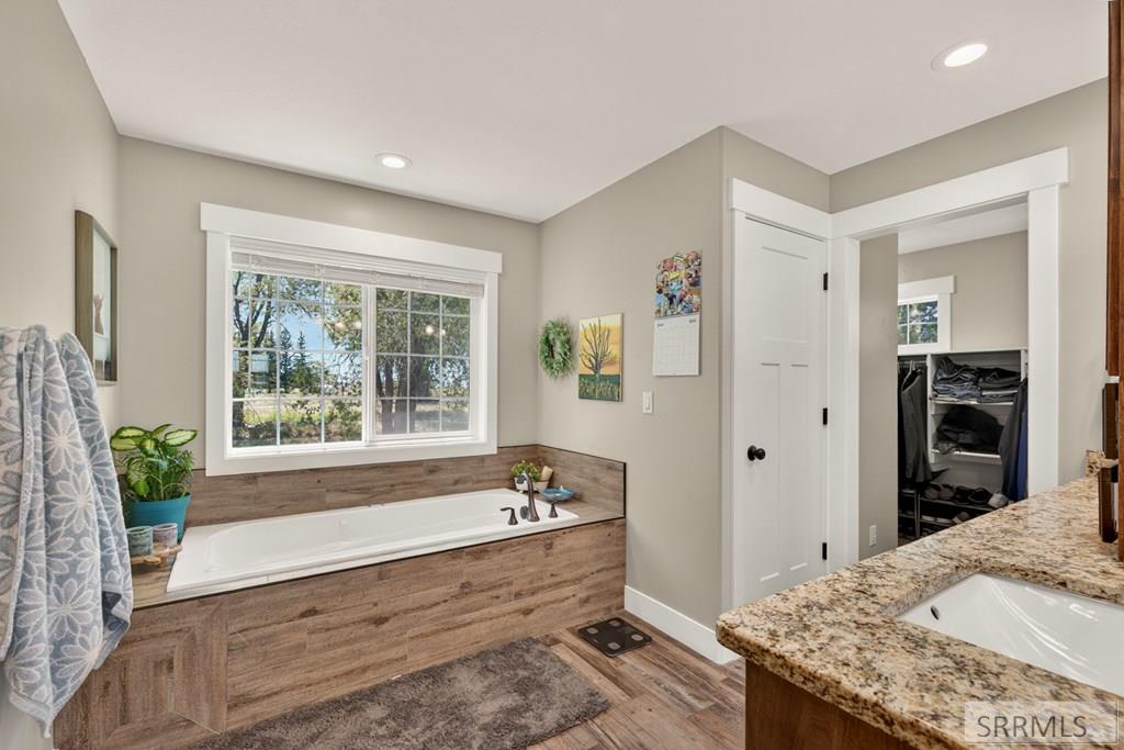 206 N 3600 E Property Photo 17