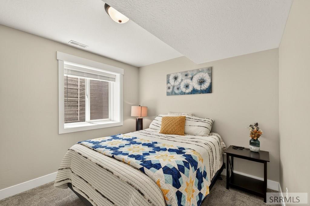 206 N 3600 E Property Photo 25