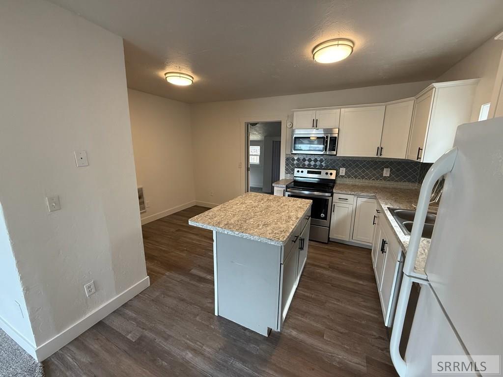 114 S 2 N Property Photo 2