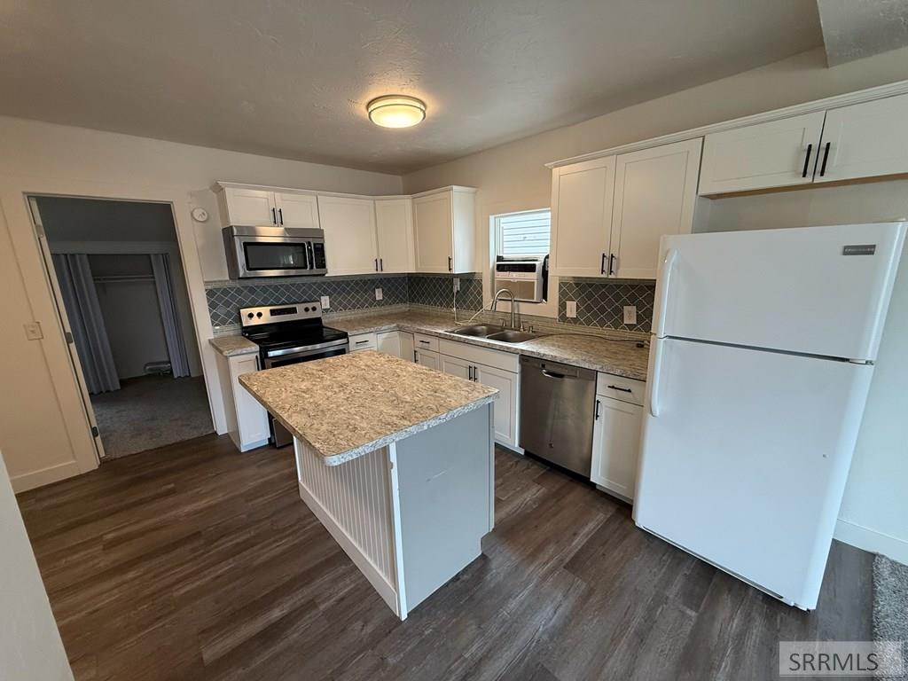 114 S 2 N Property Photo 3