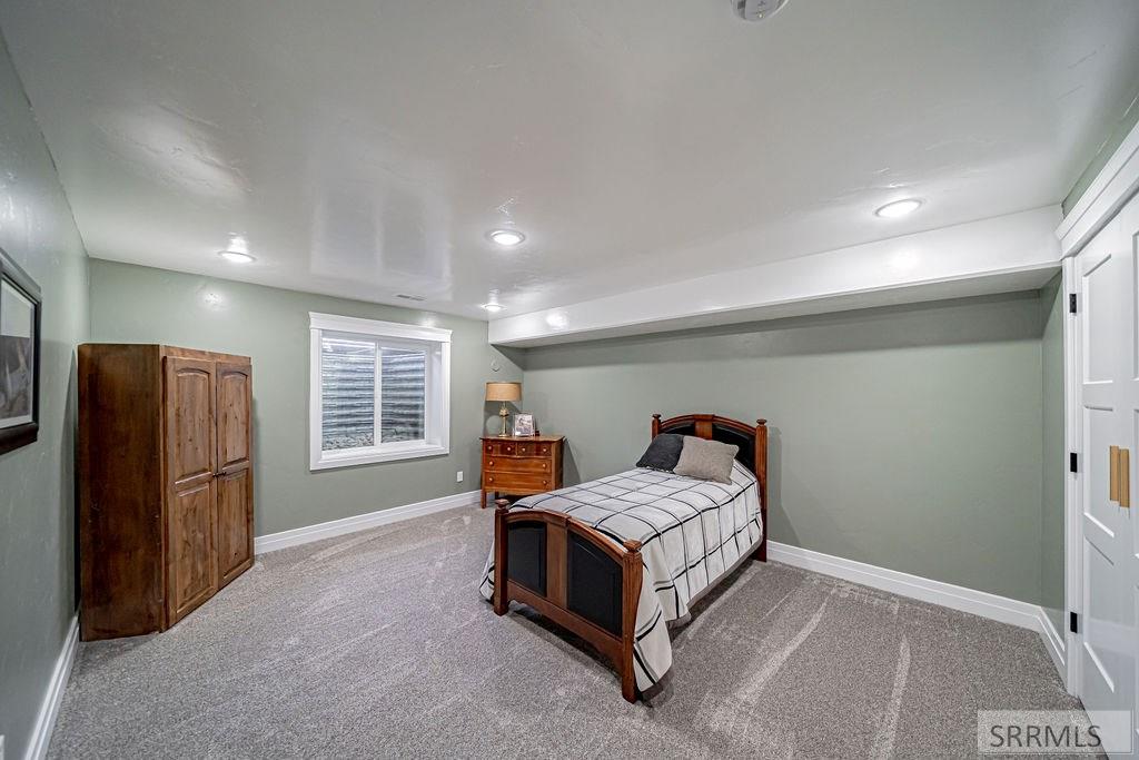 956 E 1100 N Property Photo 50
