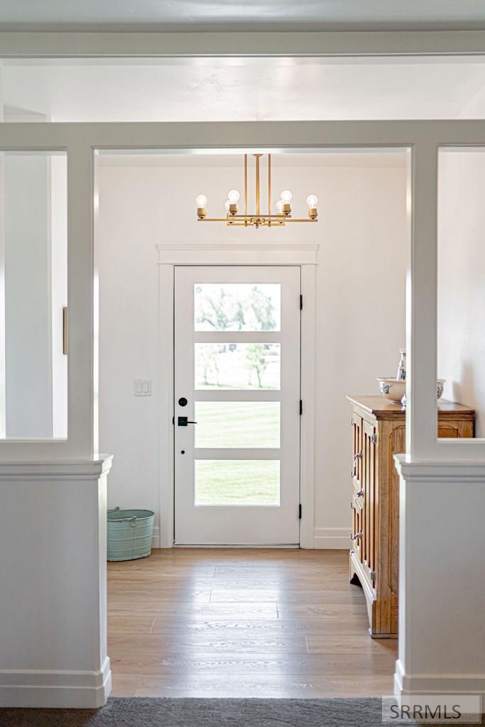 956 E 1100 N Property Photo 84