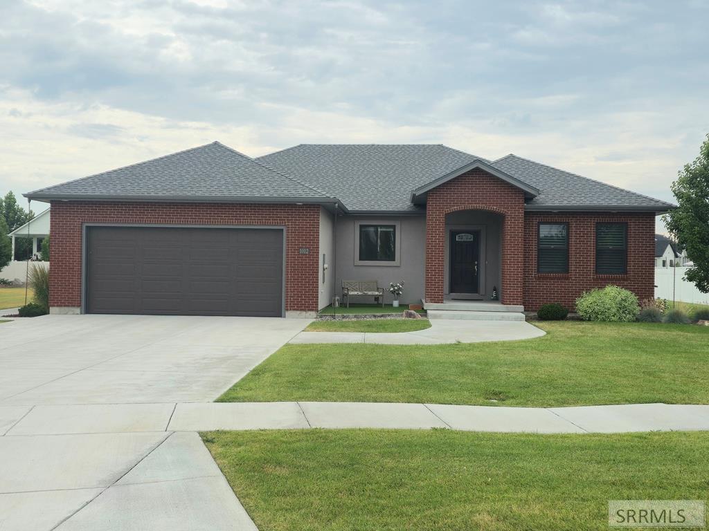 1012 Cypress Loop Property Photo 1