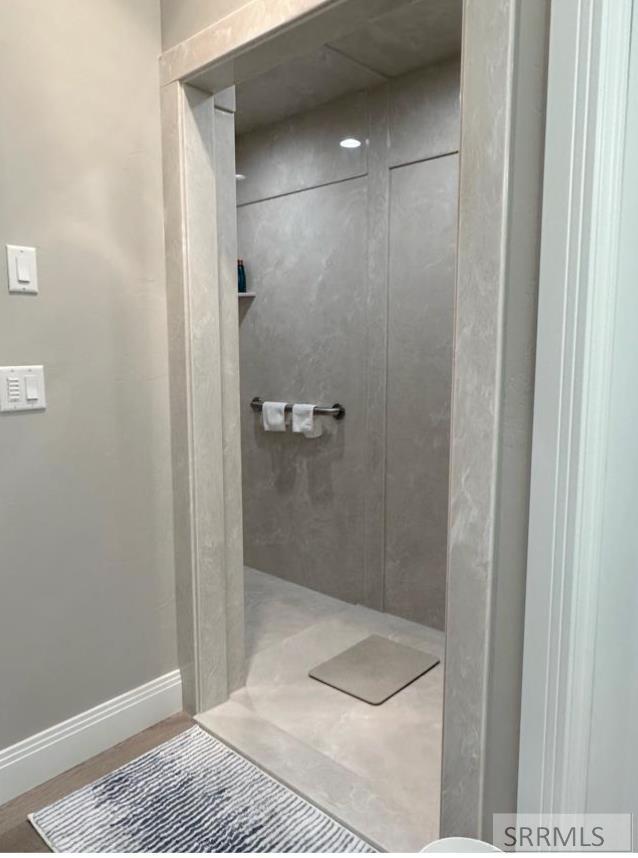 1012 Cypress Loop Property Photo 10