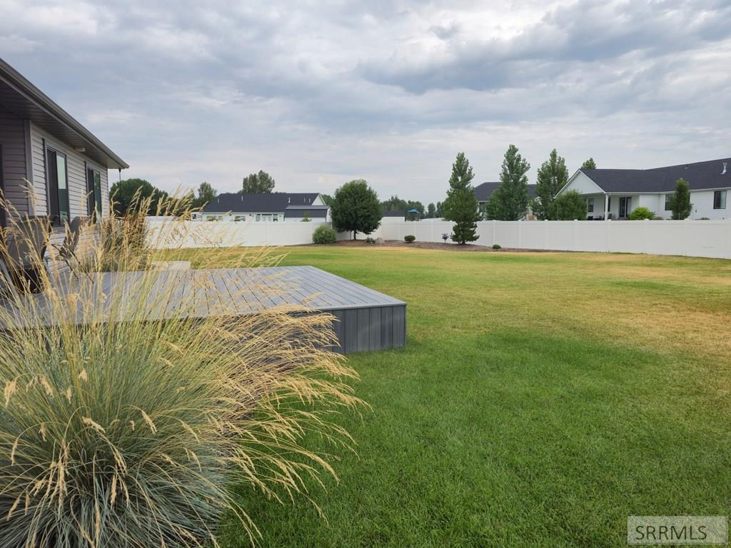 1012 Cypress Loop Property Photo 18