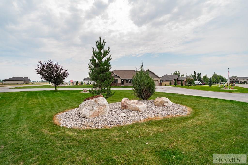 132 N 4020 E Property Photo 5