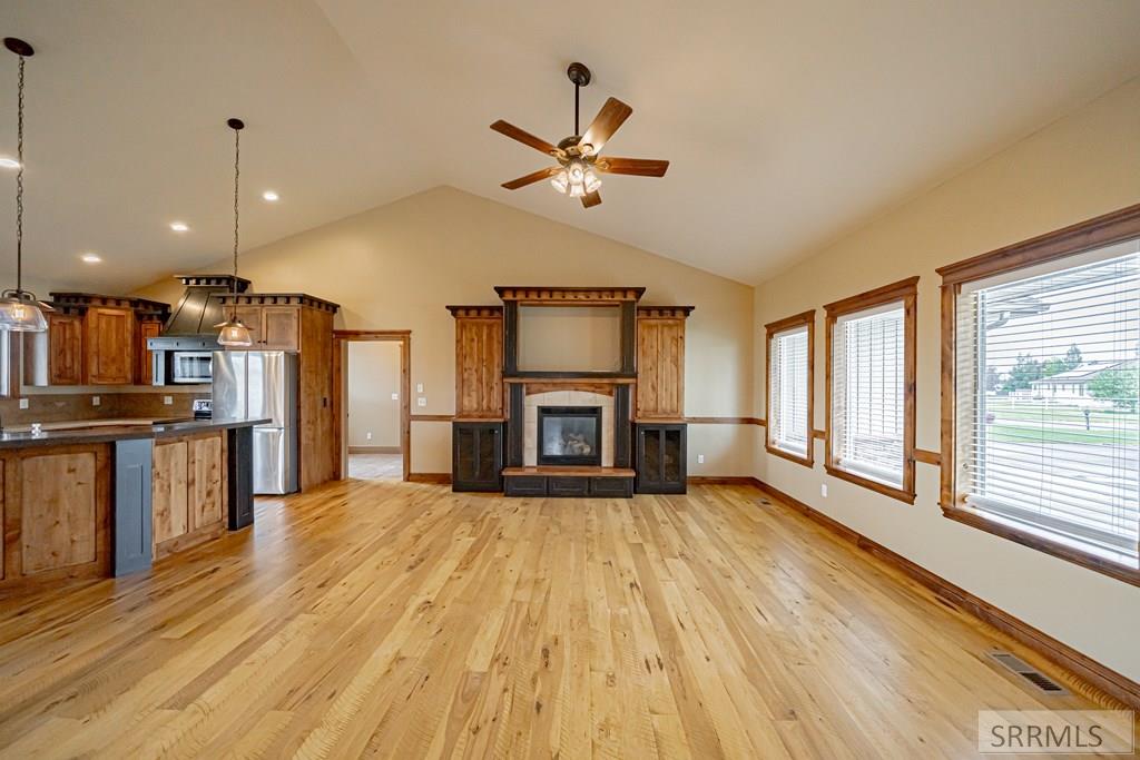 132 N 4020 E Property Photo 10