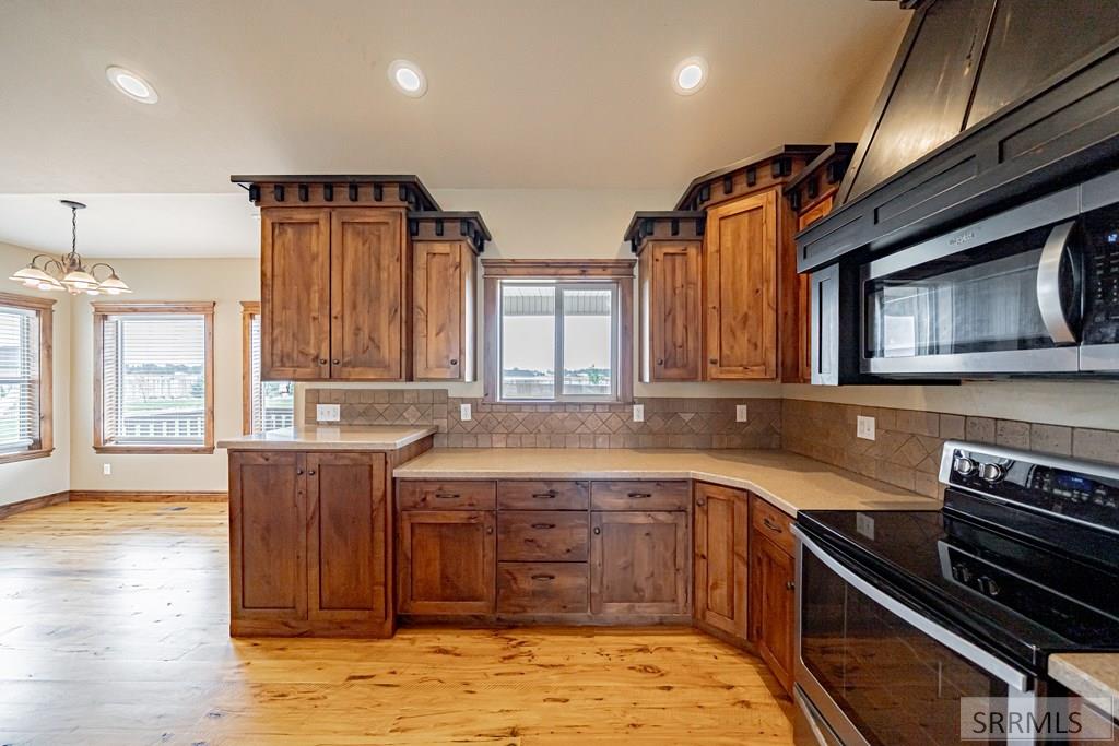 132 N 4020 E Property Photo 16