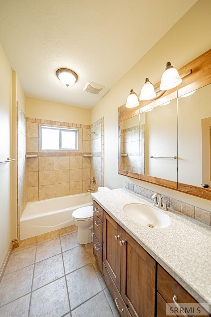 132 N 4020 E Property Photo 38
