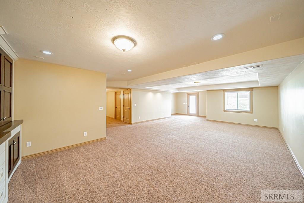132 N 4020 E Property Photo 43