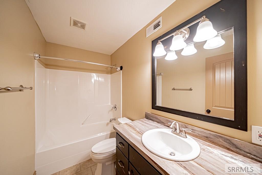 132 N 4020 E Property Photo 51