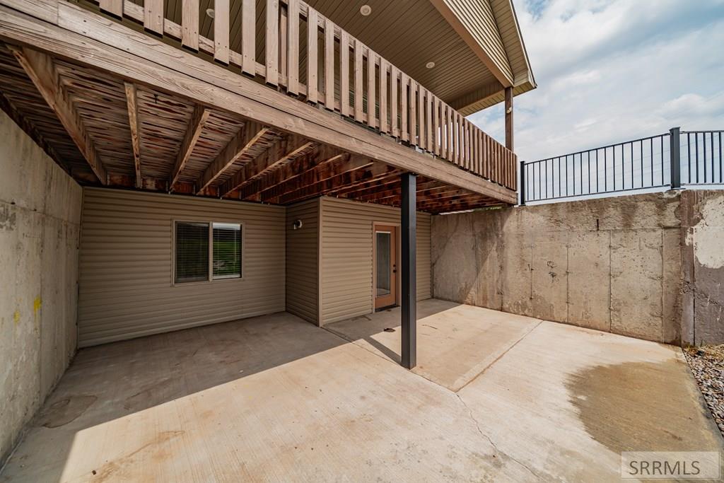132 N 4020 E Property Photo 64