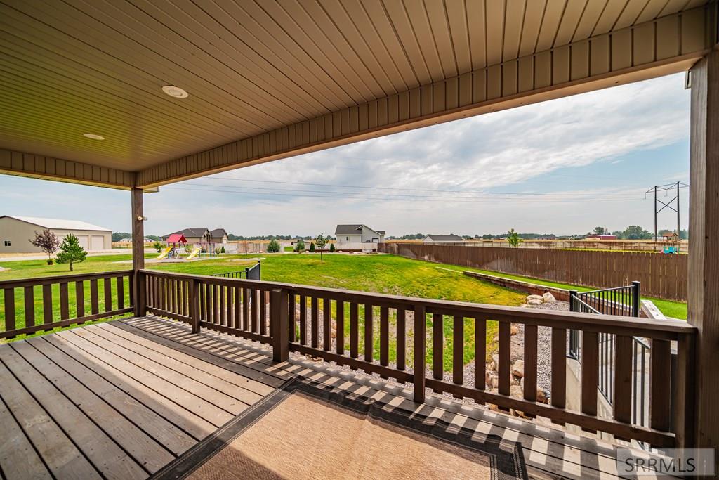 132 N 4020 E Property Photo 71